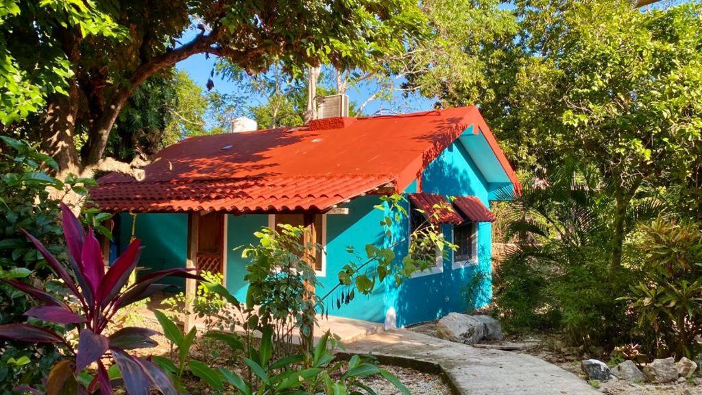 Gardenhotel Macan Che B&B Izamal Bagian luar foto